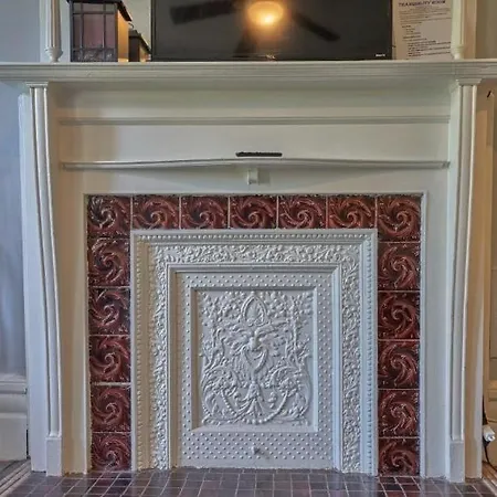 Irving Manor Guest house