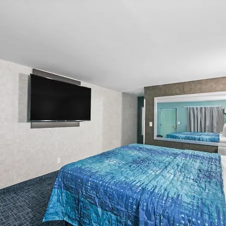 Hotel Opus Bronx Near Bay Plaza Mall New York