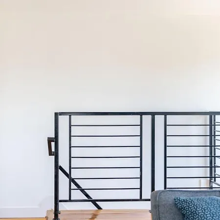 Lovely 3-br In Queens, Near Rockaway New York