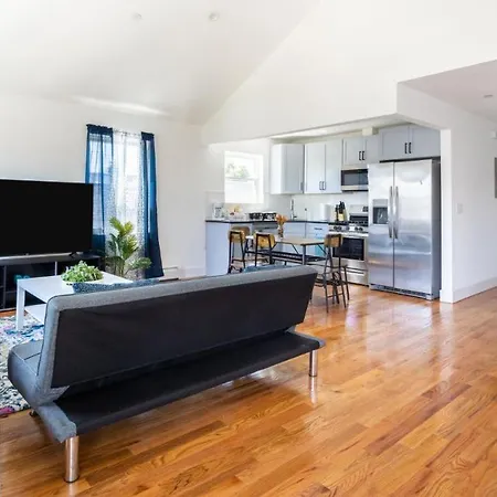 Apartment Lovely 3-br In Queens, Near Rockaway *