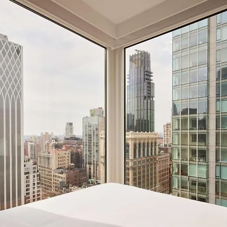Arlo Nomad New York