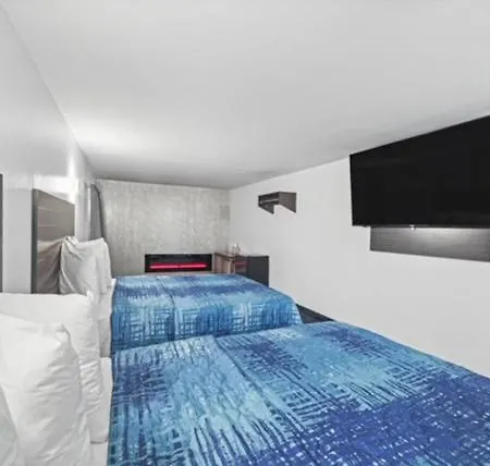 Opus Bronx Near Bay Plaza Mall 3*