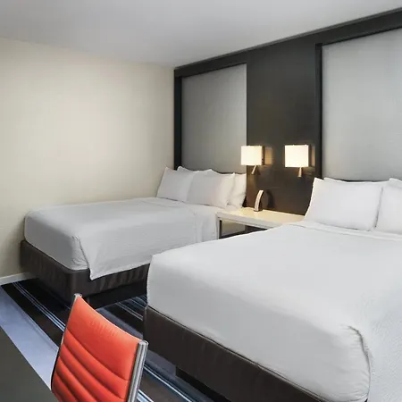 Courtyard By Marriott Manhattan/central Park