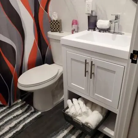 Located 10 Minutes From Jfk Airport Guest house