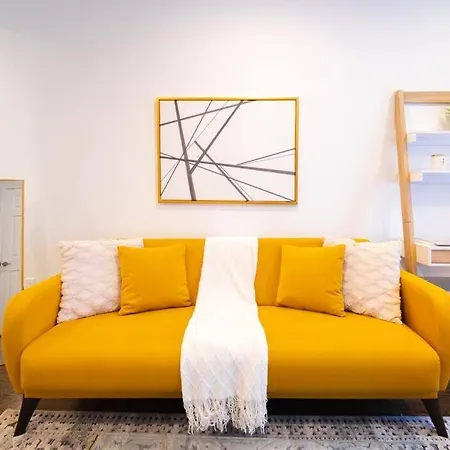 69-3c Stylish Lower East East 1br Brand New *