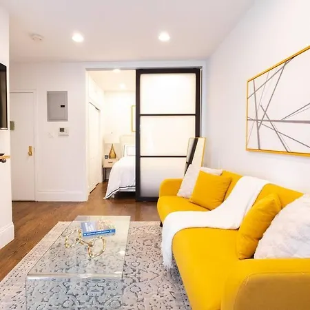 Apartment 69-3c Stylish Lower East East 1br Brand New
