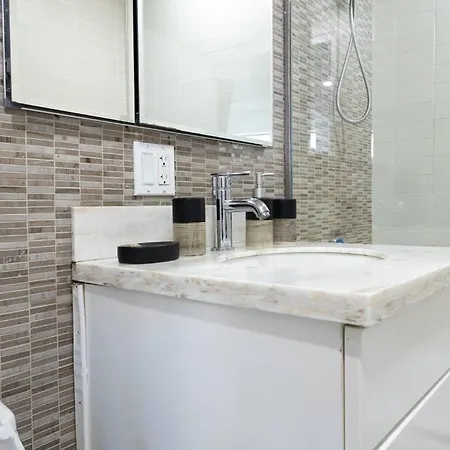 Apartment 809-6b 2br Duplex Breathtaking Views Beauty New York
