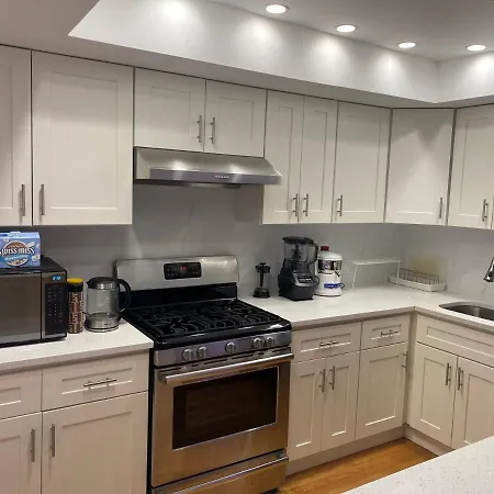 Homestay Mill Basin Cozy