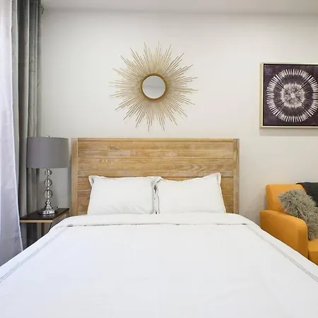 1597-8 Luxury Upper East Side W&d *
