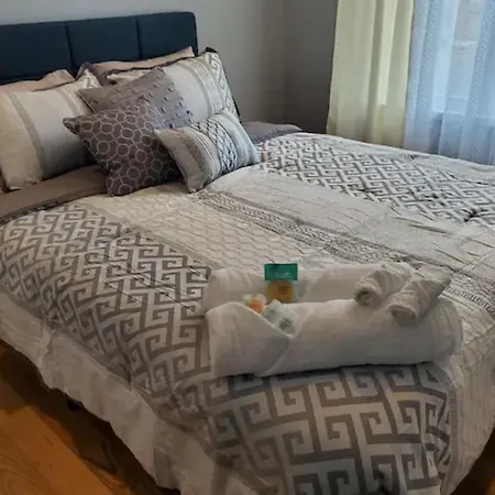 Guest house Located 10 Minutes From Jfk Airport New York