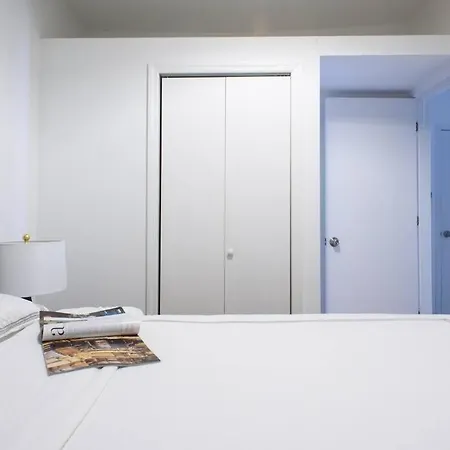 428-3r Spacious Prime Midtown 2br Newly Furnished New York