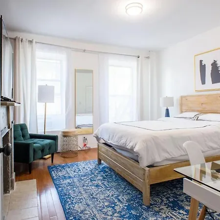 454-3w Prime Location 2br Newly Furnished Sleeps 5 Apartment *