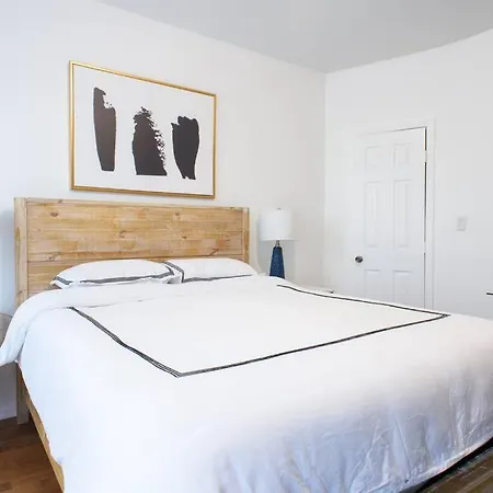 Apartment 454-3w Prime Location 2br Newly Furnished Sleeps 5 *