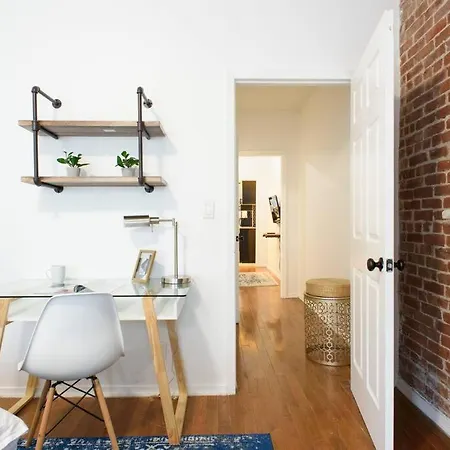 454-3w Prime Location 2br Newly Furnished Sleeps 5 Apartment New York
