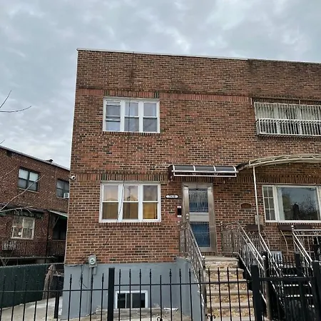 Apartment Cozy Shack 1 Bedroom Studio With Sofa And Full Kitchen In Elmhurst Ny New York