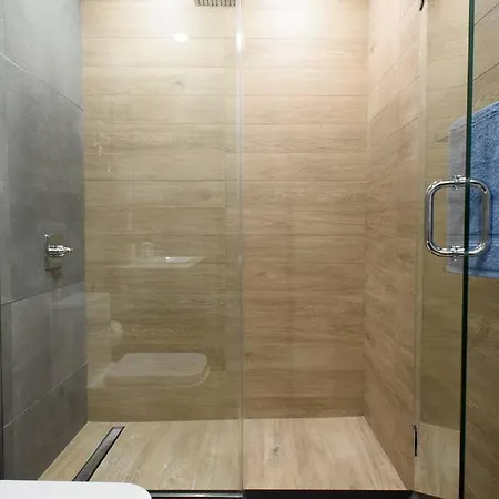 1597-5 New Prime Ues W D In Unit *