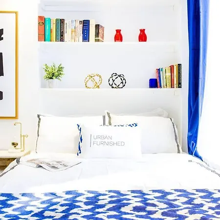 62-3b Prime Ues Walk To Park * New York