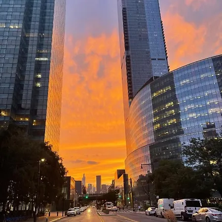 2 Bedrooms Flat 5 Minutes From Times Square