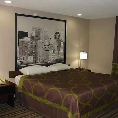 Super 8 By Wyndham Jamaica North Conduit Hotel