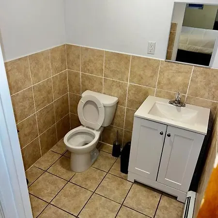 Beautiful & Huge 2 Bed Duplex
