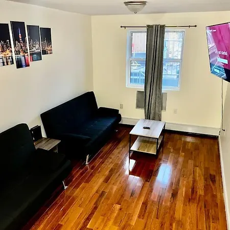 Apartment Beautiful & Huge 2 Bed Duplex