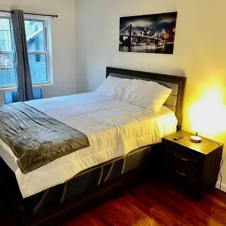 Apartment Beautiful & Huge 2 Bed Duplex