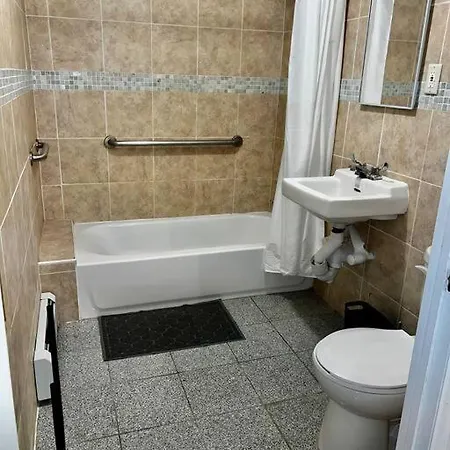 Beautiful & Huge 2 Bed Duplex New York