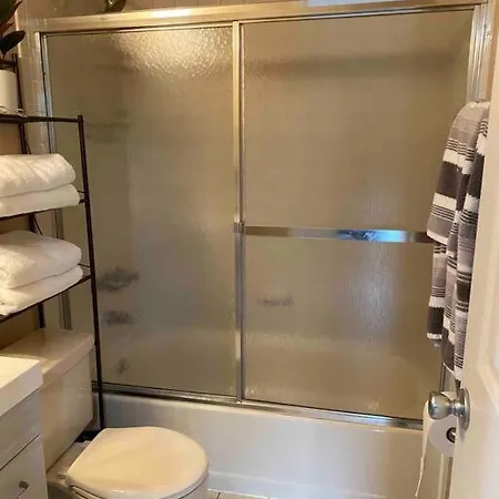 Apartment 1 Bedroom Apartment, Staten Island, Nyc!