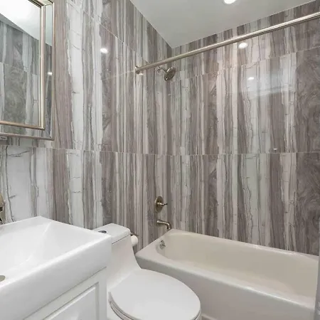 Beautiful 3 Bedrooms *