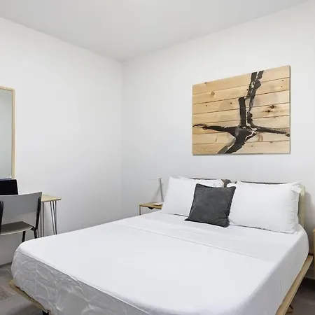 Comfort Studio Flatiron Area Apartment