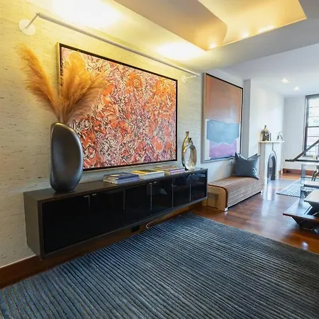 E10-3 3br Designer Townhouse * New York