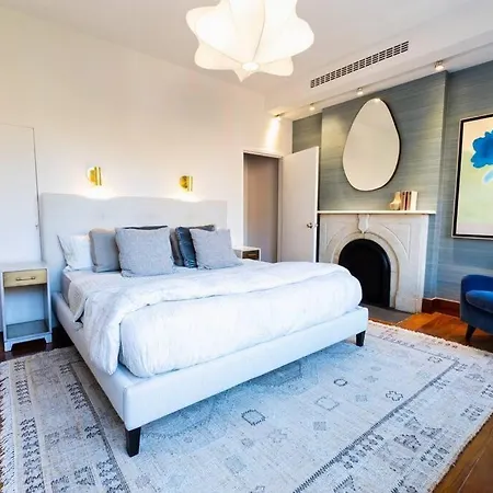 E10-3 3br Designer Townhouse Apartment New York