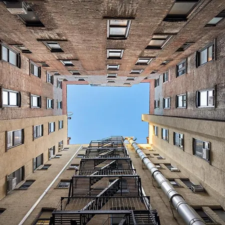 Modern 2br In Upper Manhattan With Washer And Dryer