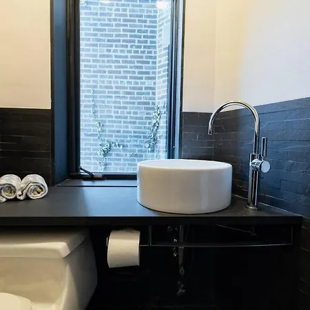 E10-3 3br Designer Townhouse Apartment New York