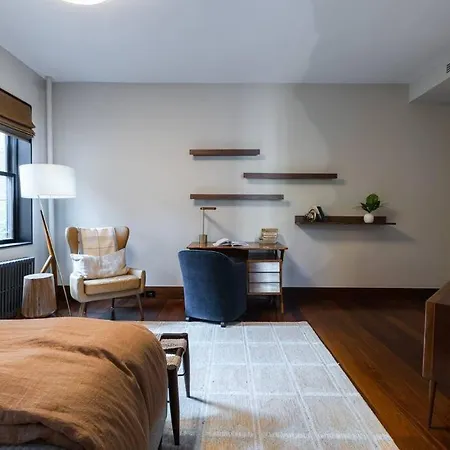 E10-3 3br Designer Townhouse Apartment New York