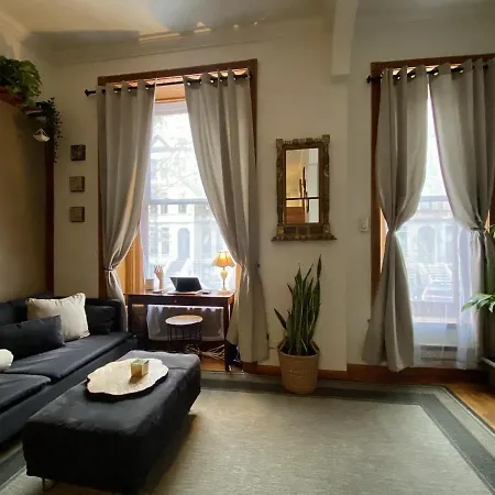 Apartment Entire In Upper West New York