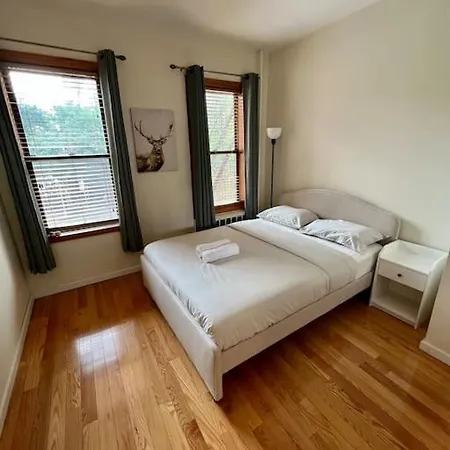 Super Cozy Entire In Upper East Side