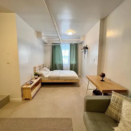 Cozy Dublex Near Times Square