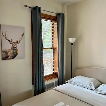 Super Cozy Entire In Upper East Side *