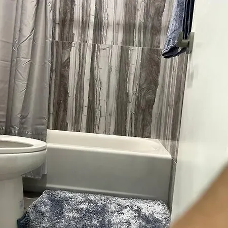 Cozy In Bronx With Good Bedrooms * New York