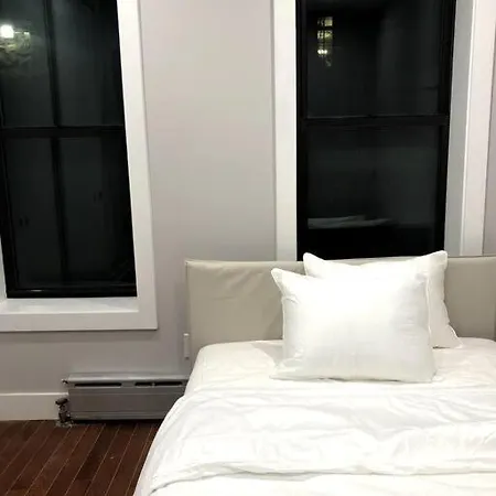 Cozy In Bronx With Good Bedrooms *