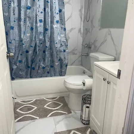 Holiday home 3 Bedroom In Queens, New York