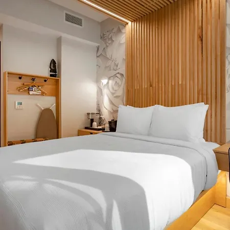 Western Soho Hotel 3*