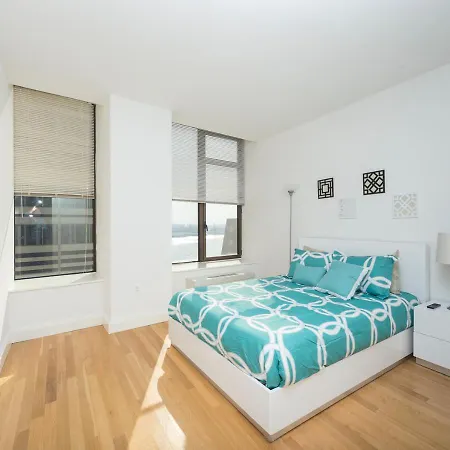 Fantastic 3br At Financial District Apartment *