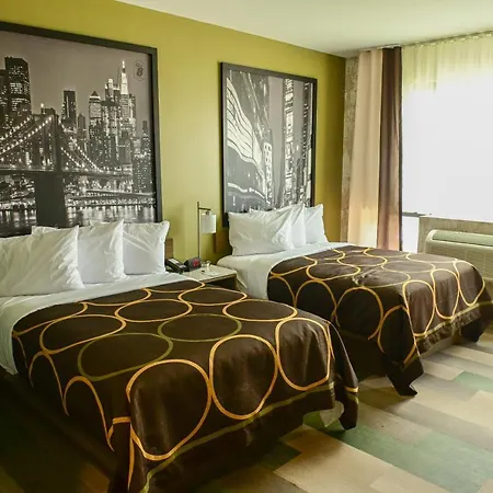 Super 8 By Wyndham Bronx Near Botanical Garden Hotel 2*