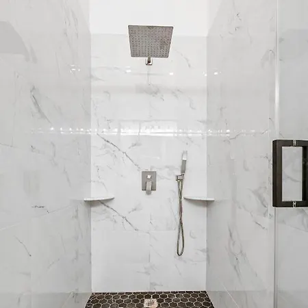 Soho Grand Apartment