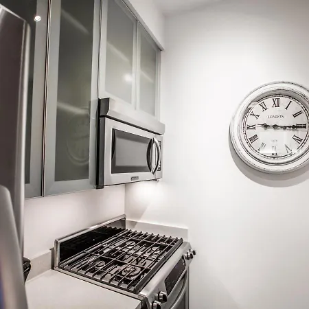 Unique Two Bedroom At Upper West Side Apartment