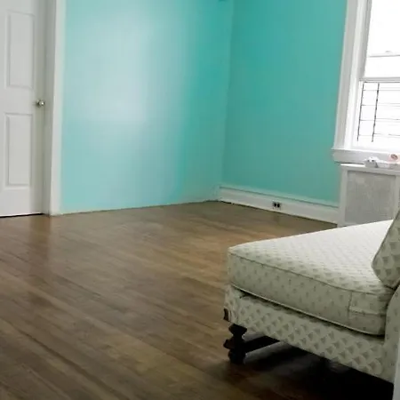 Stand Alone Homestay New York
