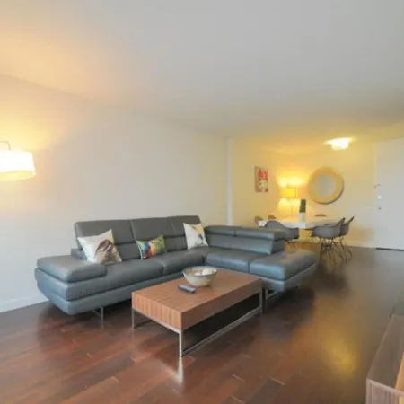 Two Bd At Midtown East New York