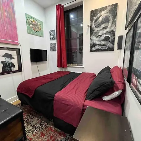 Artist Duplex New York
